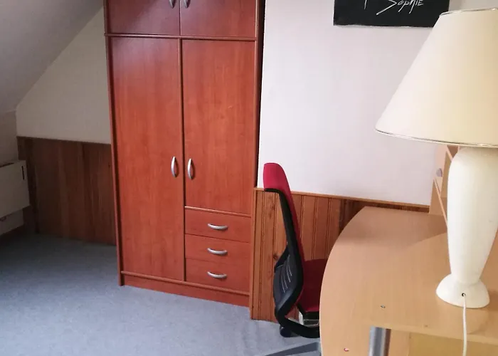 Veigne Room